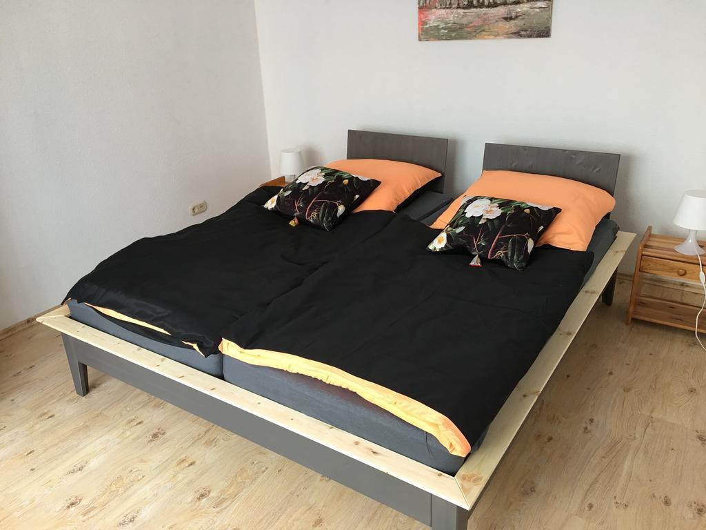 Ferienwohnung In Domnaehe Erfurt Exteriör bild